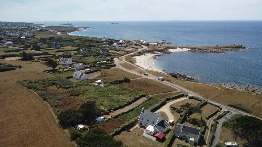 Apartment in Lampaul-plouarzel by the Beach