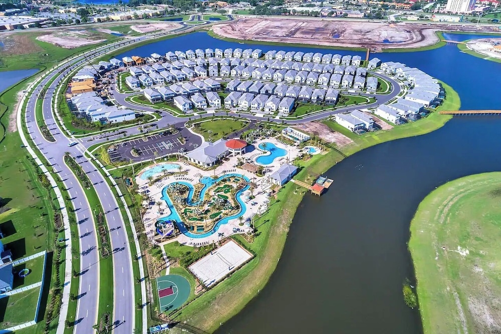 Serenity Lakeview Retreat Stunning Water Views, No Rear Neighbors, Private Pool, Game Room & Star Wars Cinema