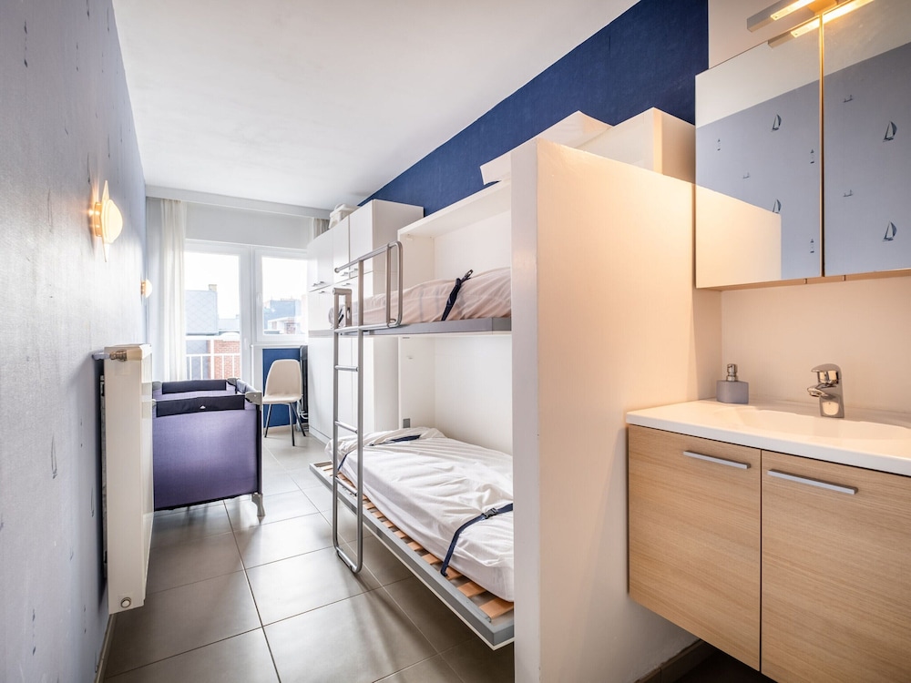 Apartment in Belgium Near St-andre Dunes