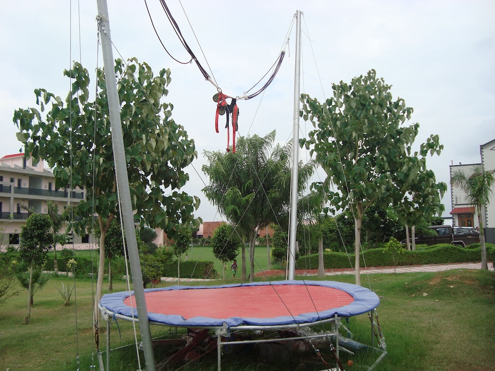 Nature Valley Resort