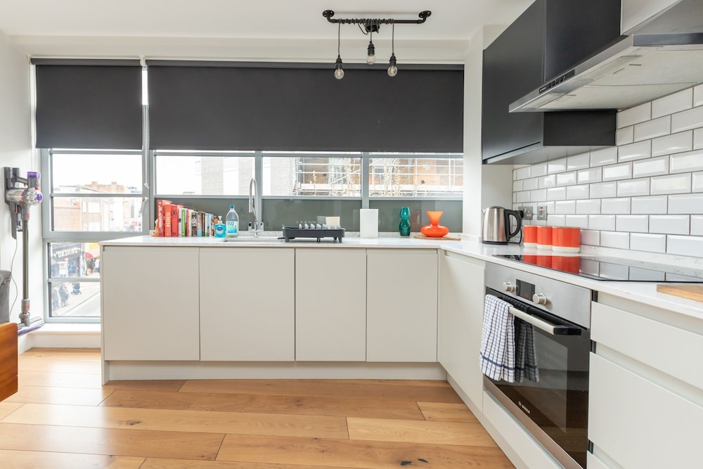 Central and Bright 1 Bedroom Flat - Peckham