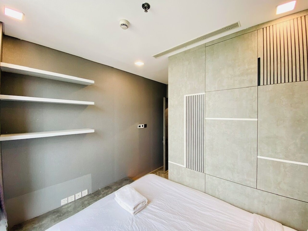 Serenity Serviced Apartments-Landmark 81