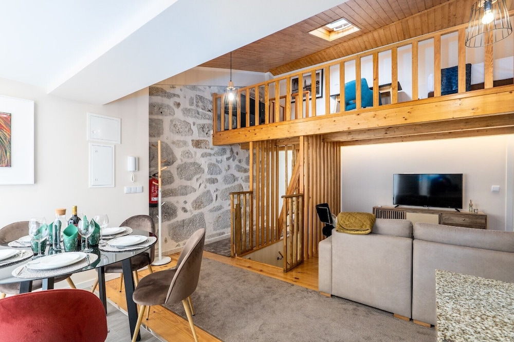 City Center Comfort Apartment B by Vacationy