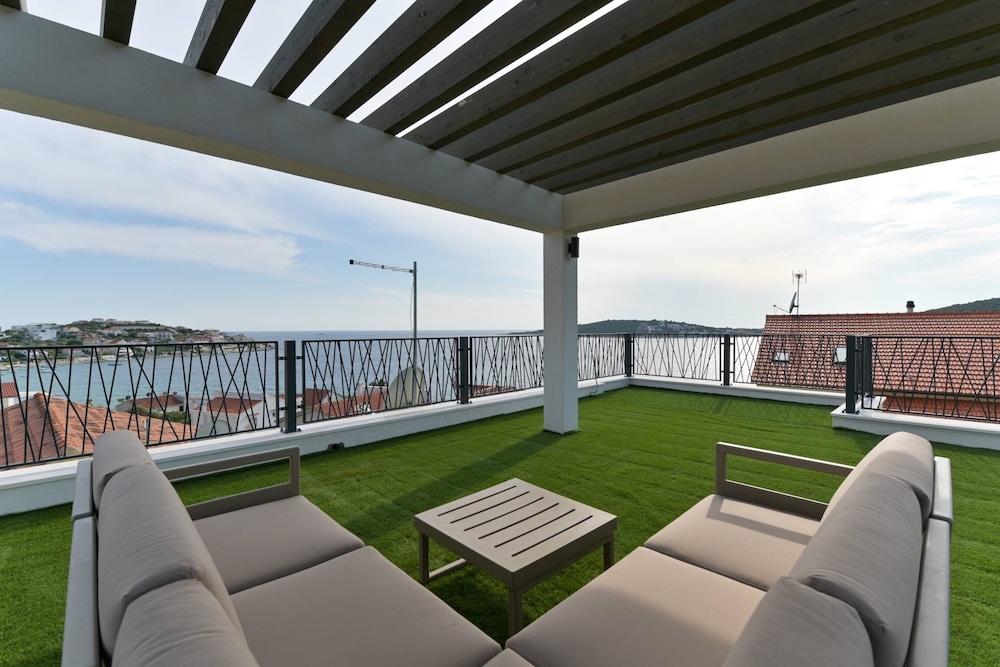 Luxury Living at Horizon Retreat