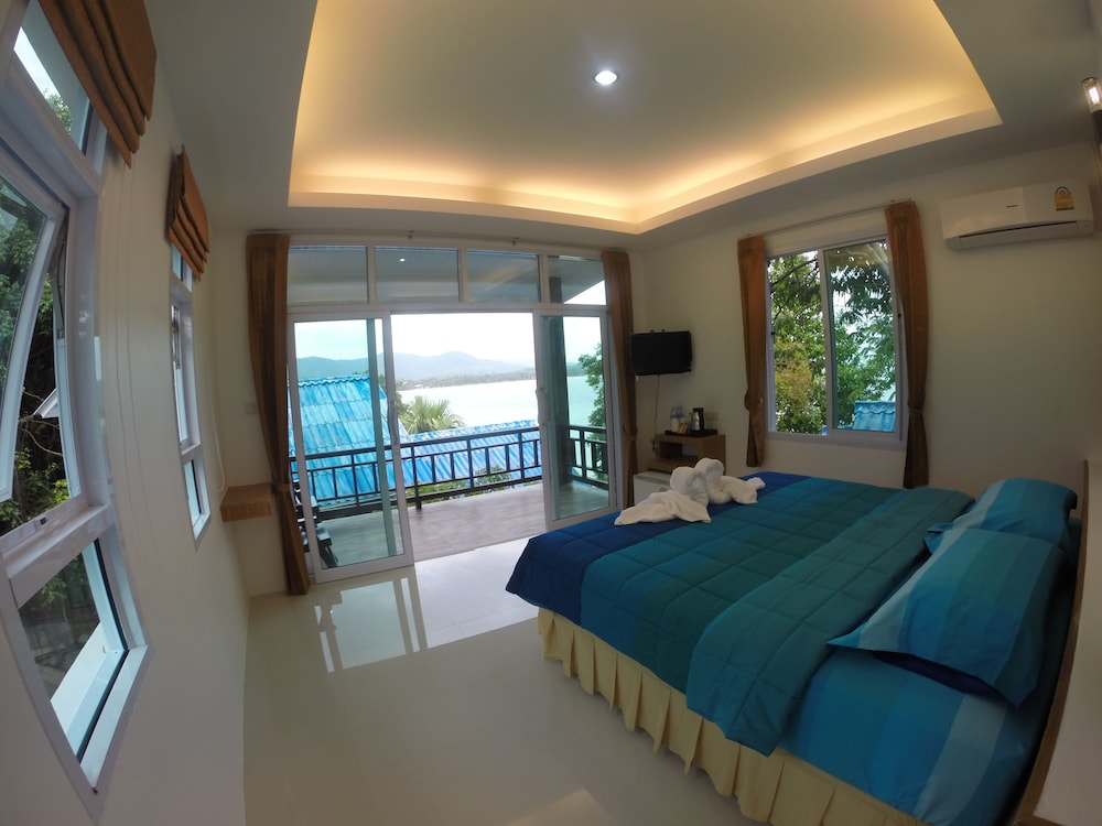 Moon Beach Resort