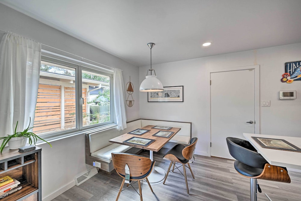 < 7 Mi to Dtwn: Denver Home w/ Large Yard!