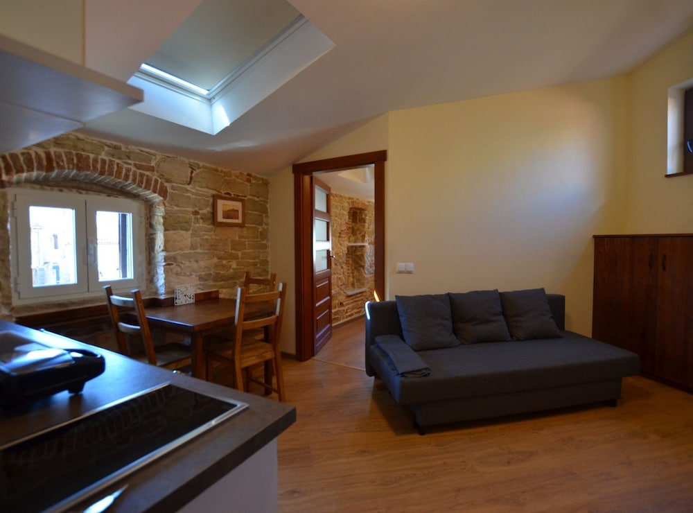 Urban and Upscale Homes Rovinj Old Town