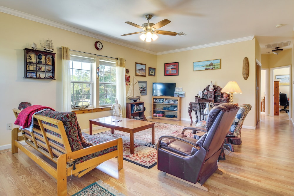 5 Mi to Beach & Pier: Bay St Louis Home on Canal