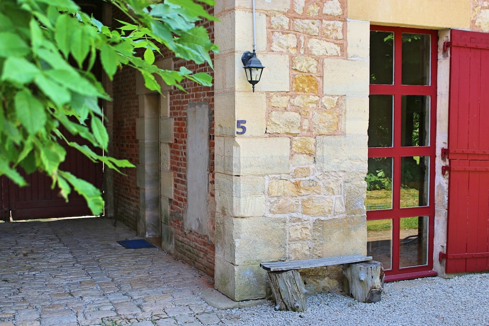 Le Pavillon de St. Agnan