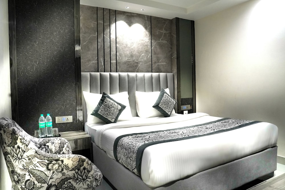 Hotel Mountain Bliss new delhi