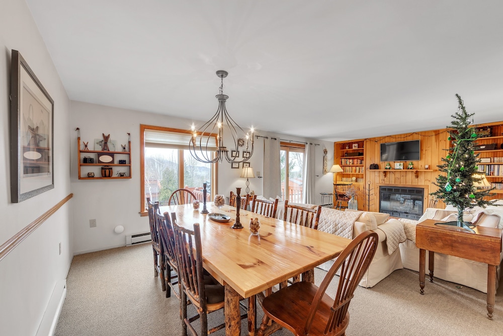 Moxham 58h - Adirondack Retreat Mountain Views 3 Bedroom Townhouse by The Summit at Gore Mountain