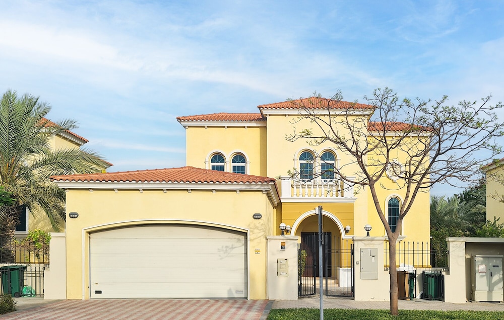 Venduras- Luxe 3BR Villa Jumeirah Park