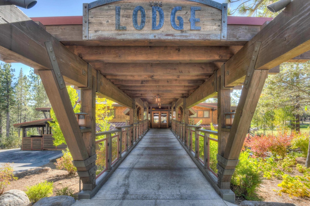 Lake Tahoe Vacations - Lux Leisure - Property Image 11