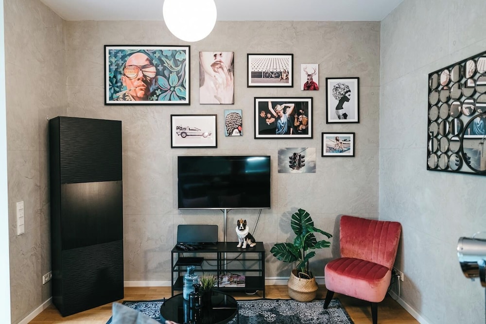 YoHome - Luxury Downtown Apartment