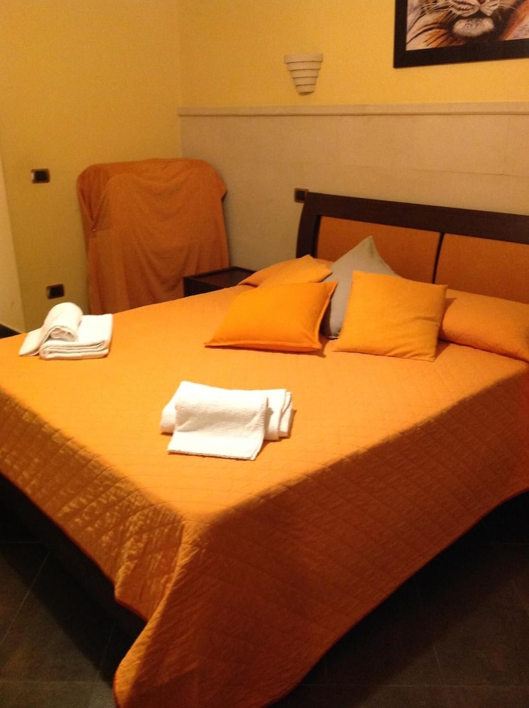 Cardinal Inn