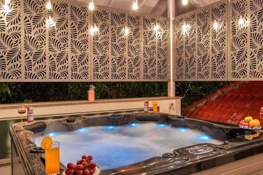 AquaVista Assagao Residency