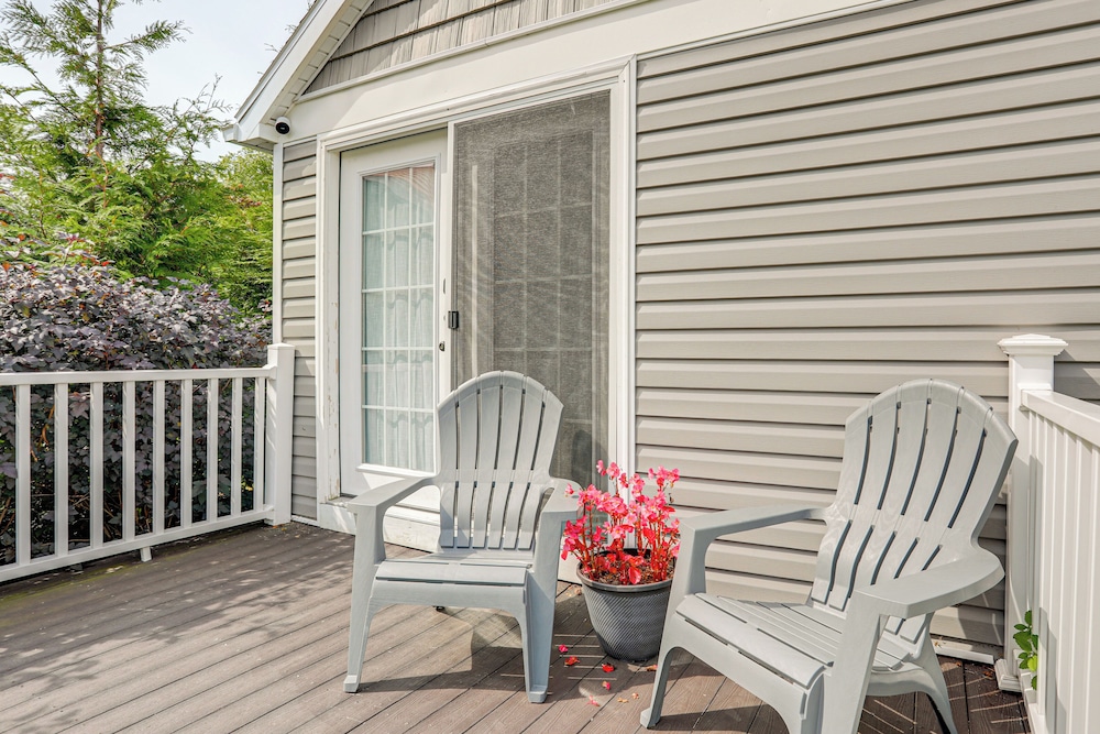 Dock, Deck & Fire Pit! Chautauqua Lake Retreat
