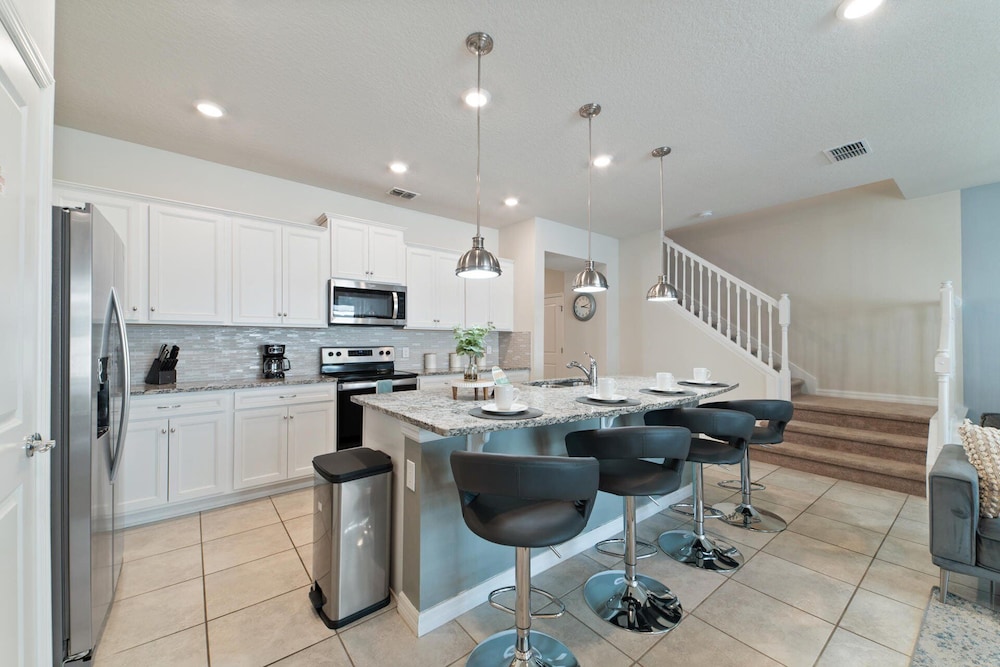 260 Jetty Way