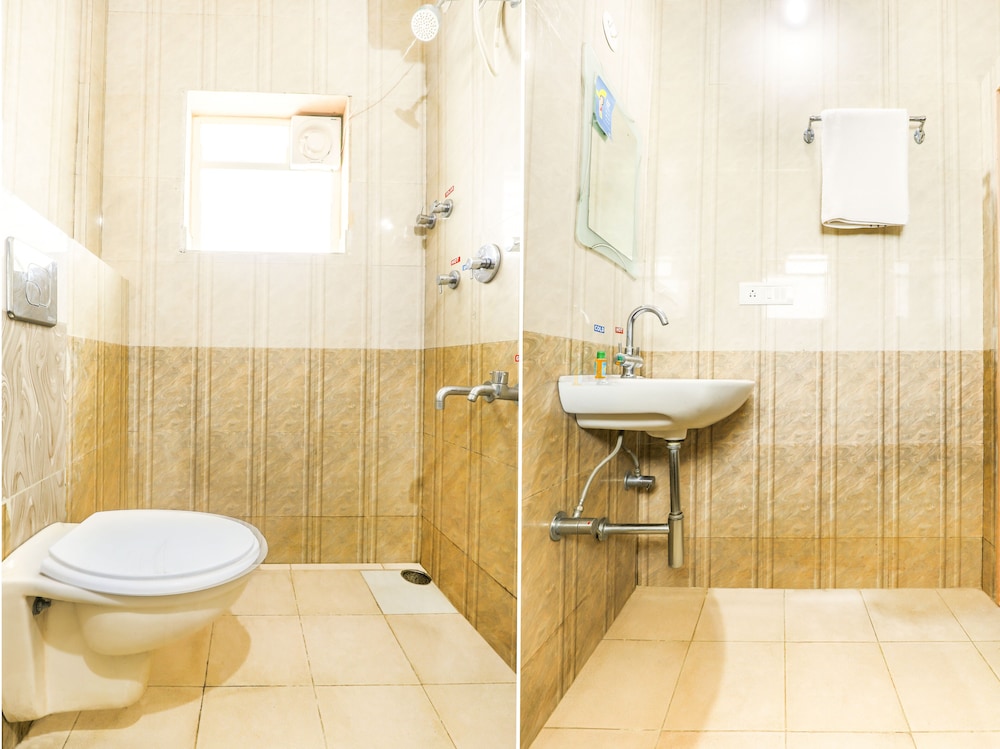 FabHotel City Comforts Inn