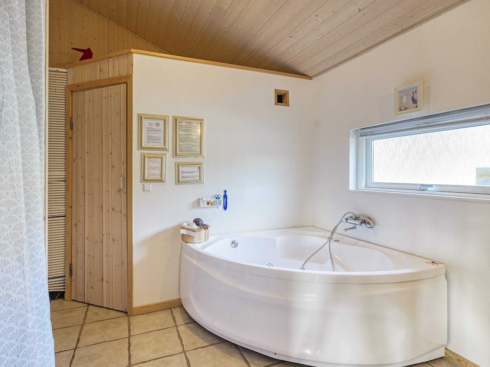 8 Person Holiday Home in Rodby-by Traum view 3