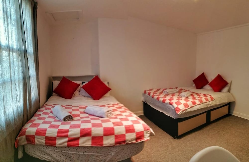House in Central London - Sleeps up to 16