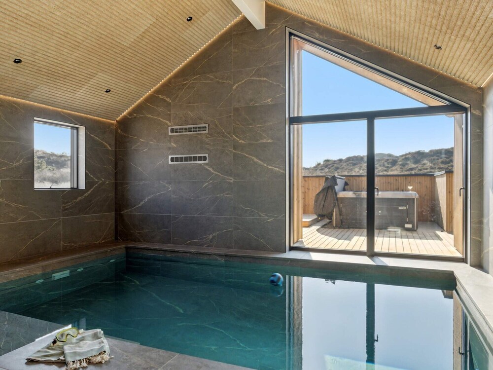 5 Star Holiday Home in Henne Beach