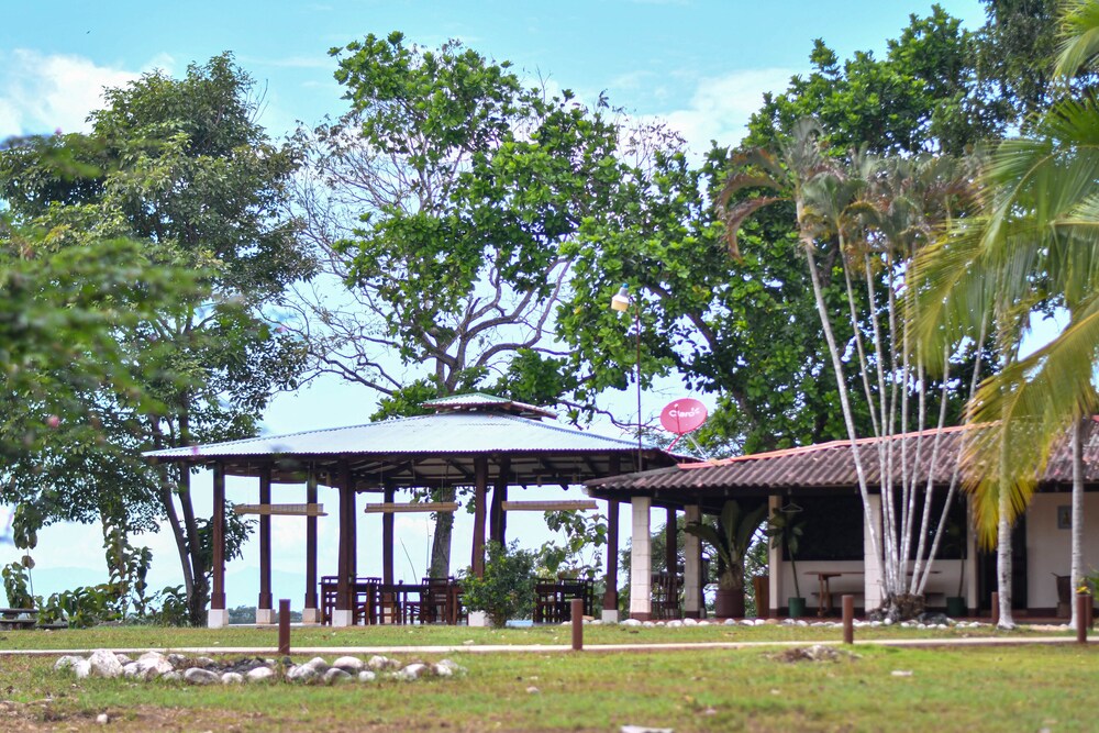 Tarcoles Birding Lodge