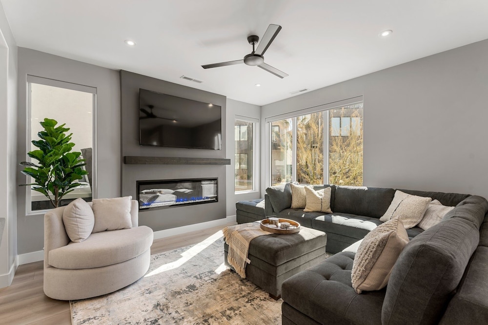 Olympic Escapes Gold 6 Bedroom Townhouse