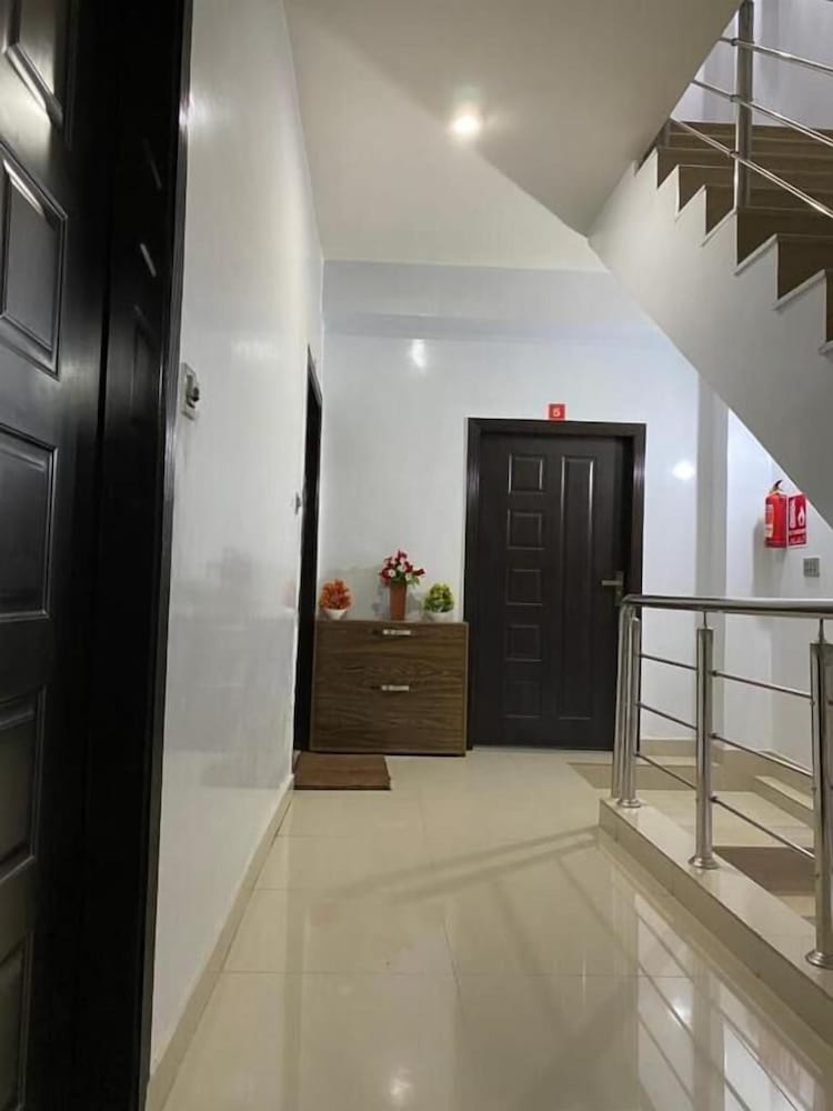 Faizi Apartments