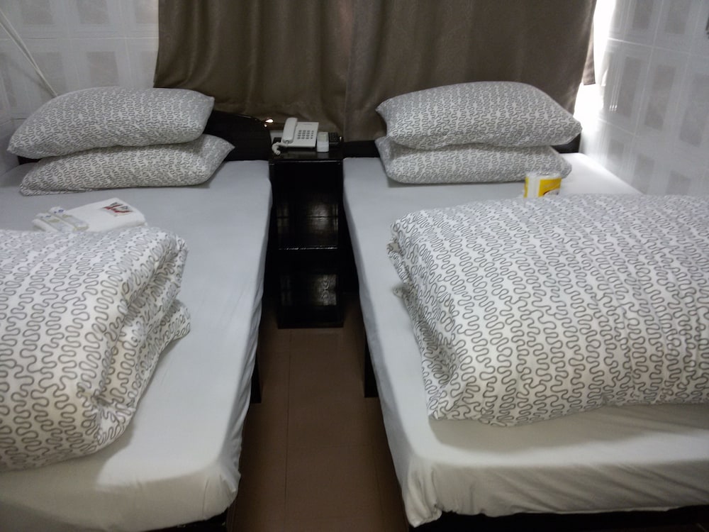 Tom's Guest House