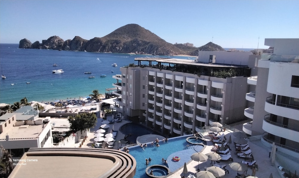 Cabo bay