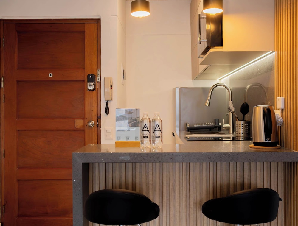 Striking 1BR in Miraflores