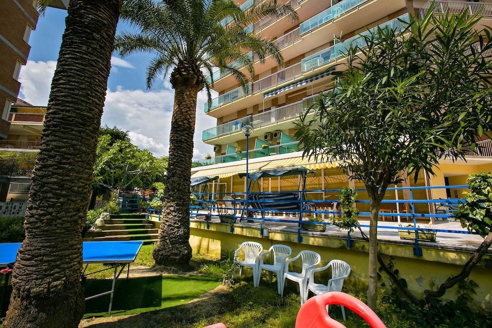 Hotel Antares