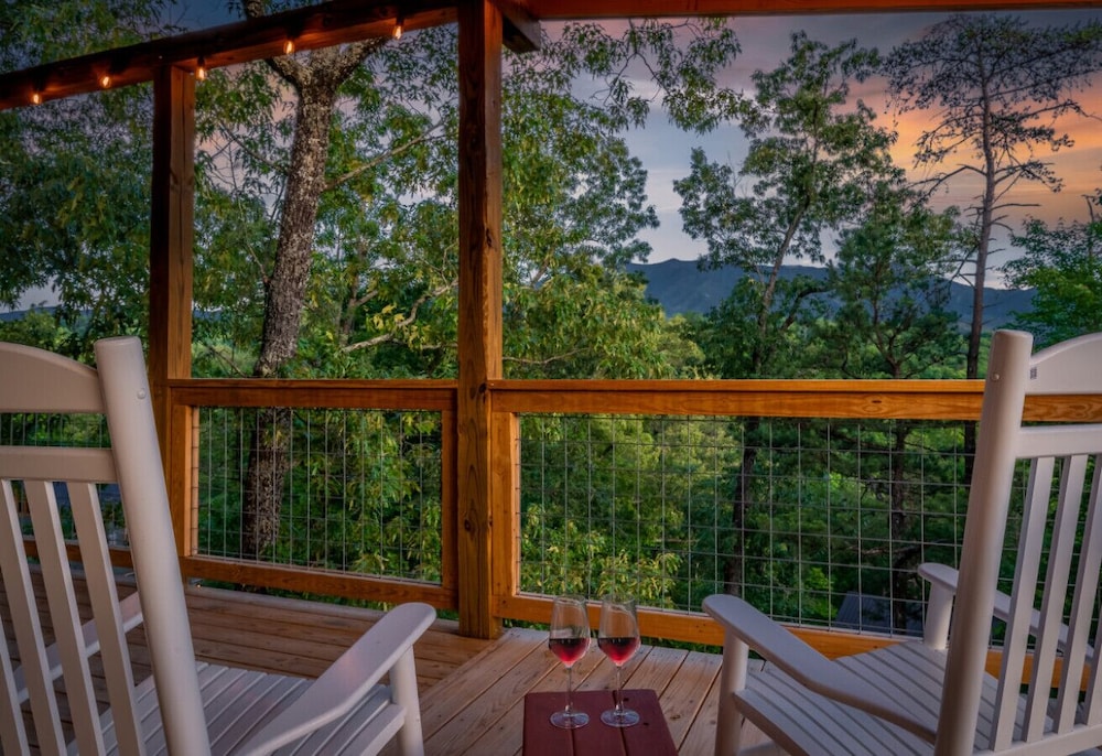 Summit Luxe Resort