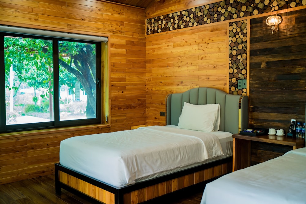 Kovie Hoa Lac Xanh Resort