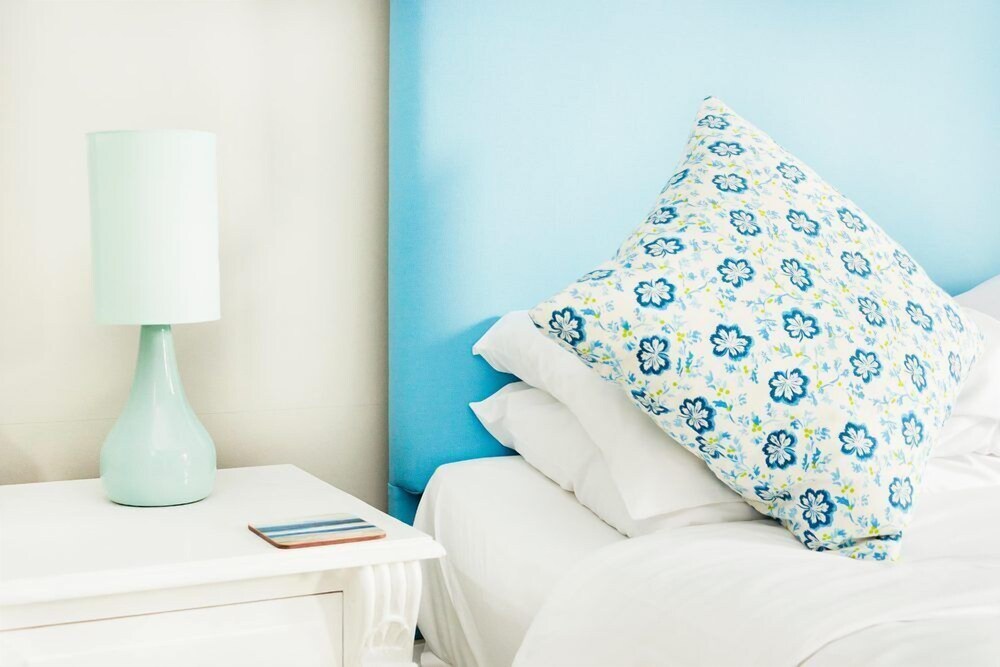 Bed & Sleeping Area