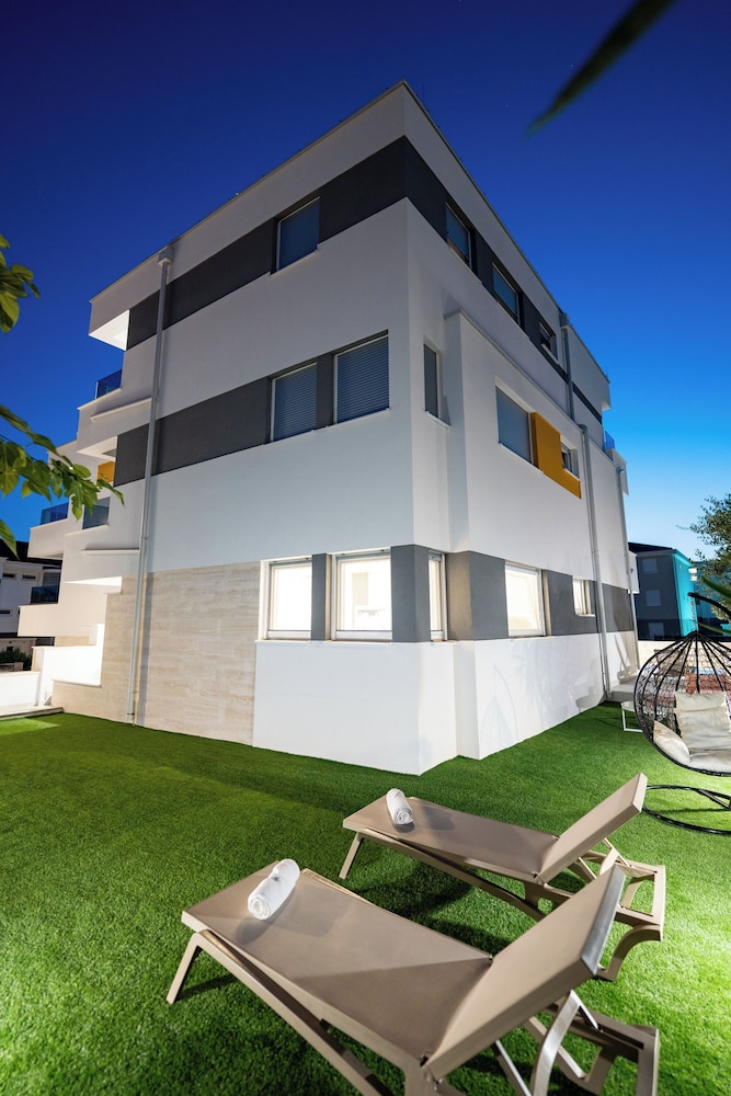 Relax apartments with private pool