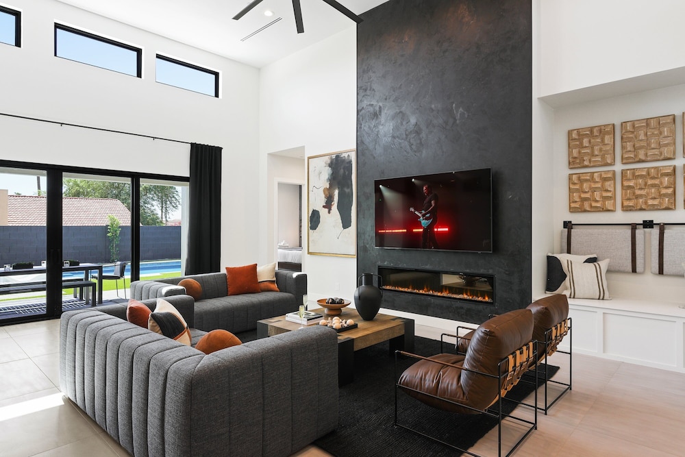 Ember-pool Heat Available-in North Scottsdale