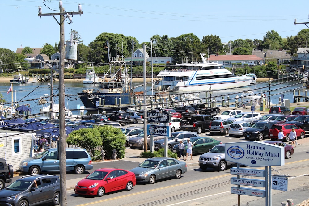 Ocean Street Inn on Hyannis Harbor view 5