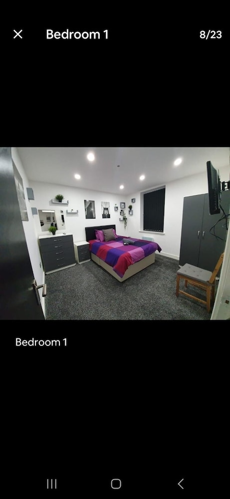 3 Bedrooms Apartments Near Town Center
