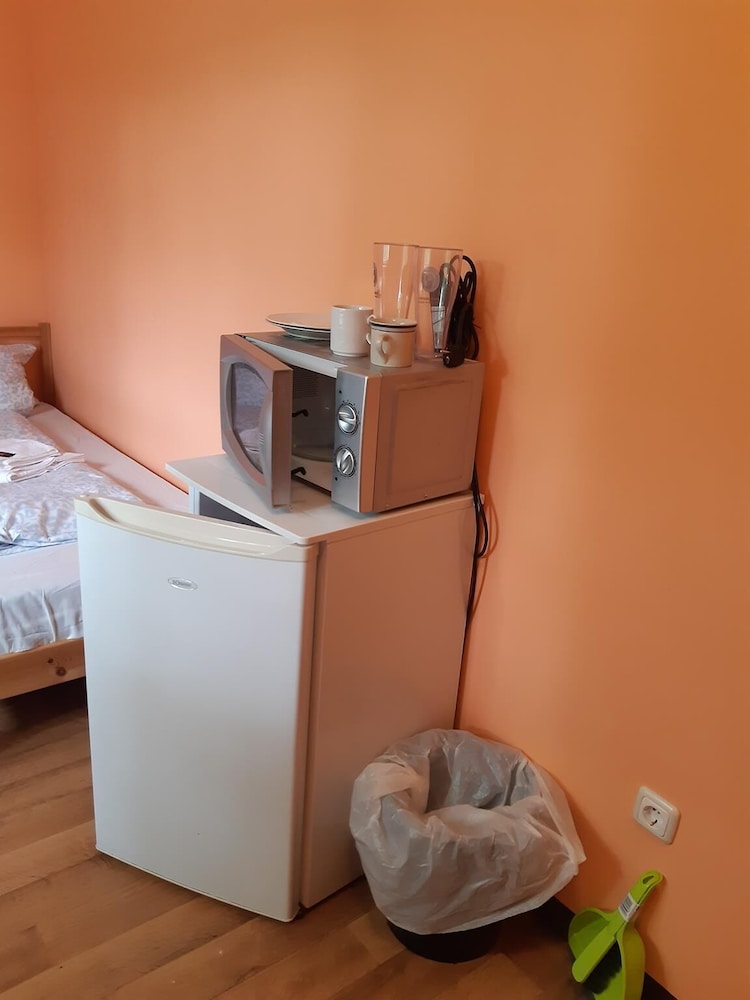 2-Rent Group Hostel Rooms&Apartments TUB19A