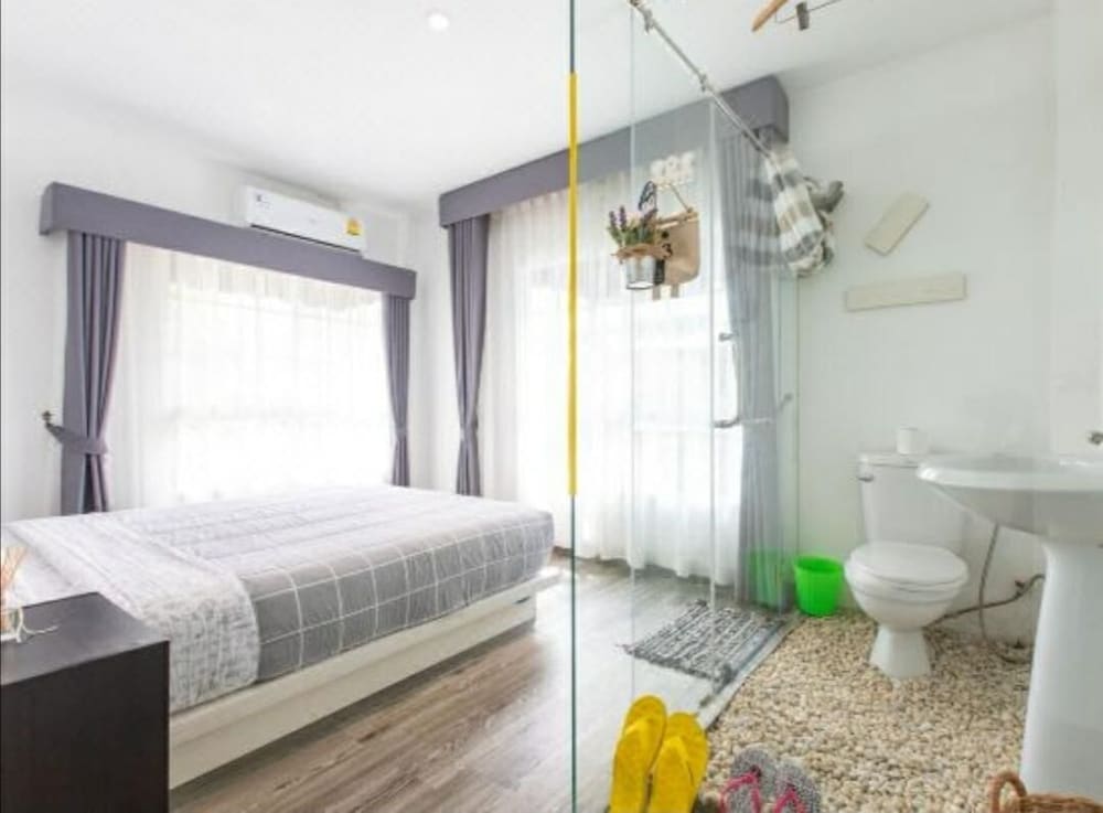 New S7 VIP - Hostel