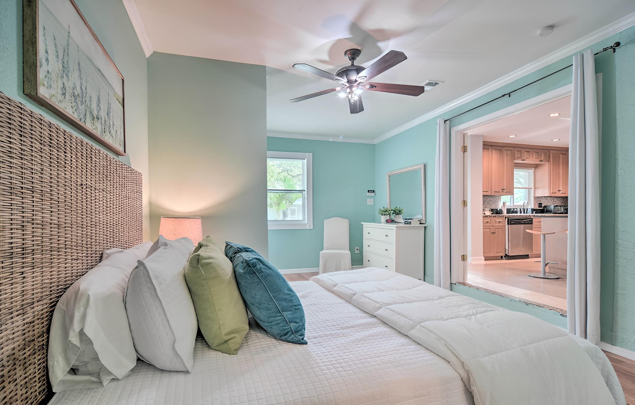 Updated Coastal Home ~ 6 Mi to St Pete Beach view 4