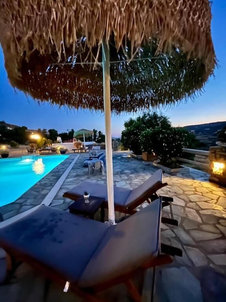 Casa Paros
