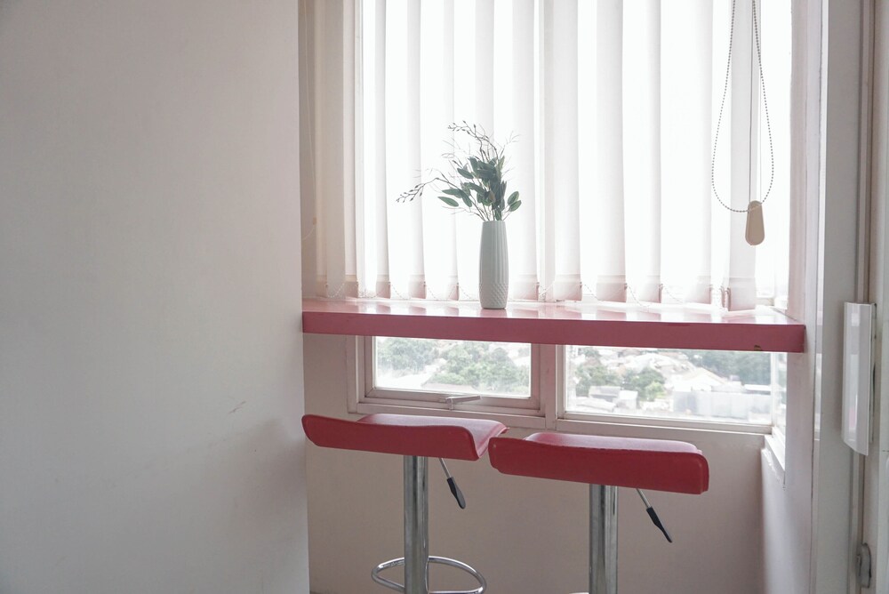 Well Furnished Studio Apartment Cinere Bellevue Suites