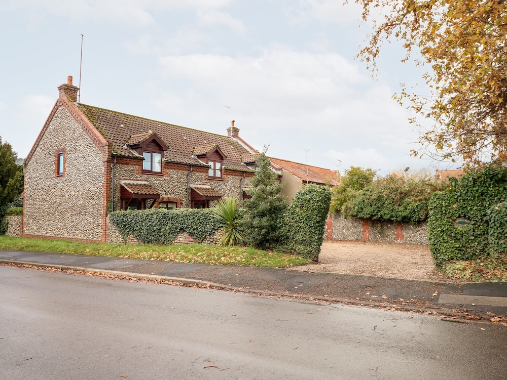 1 Crowlands Cottages
