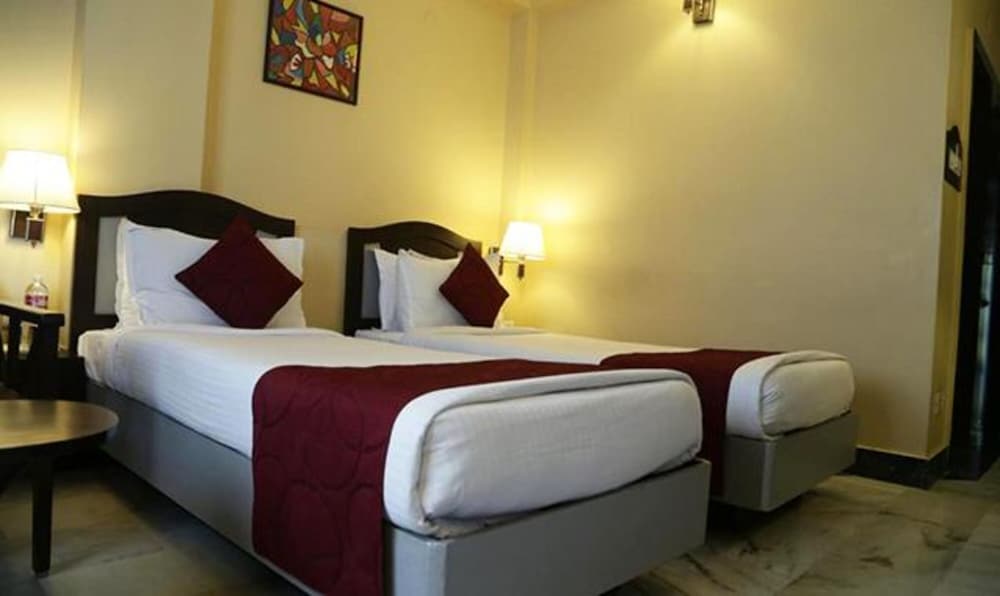 Fabhotel Prime Capitol Residency view 5