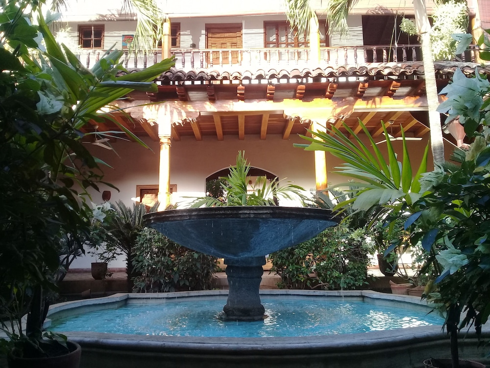 Hotel Miss Margrit's Guesthouse - Image 1