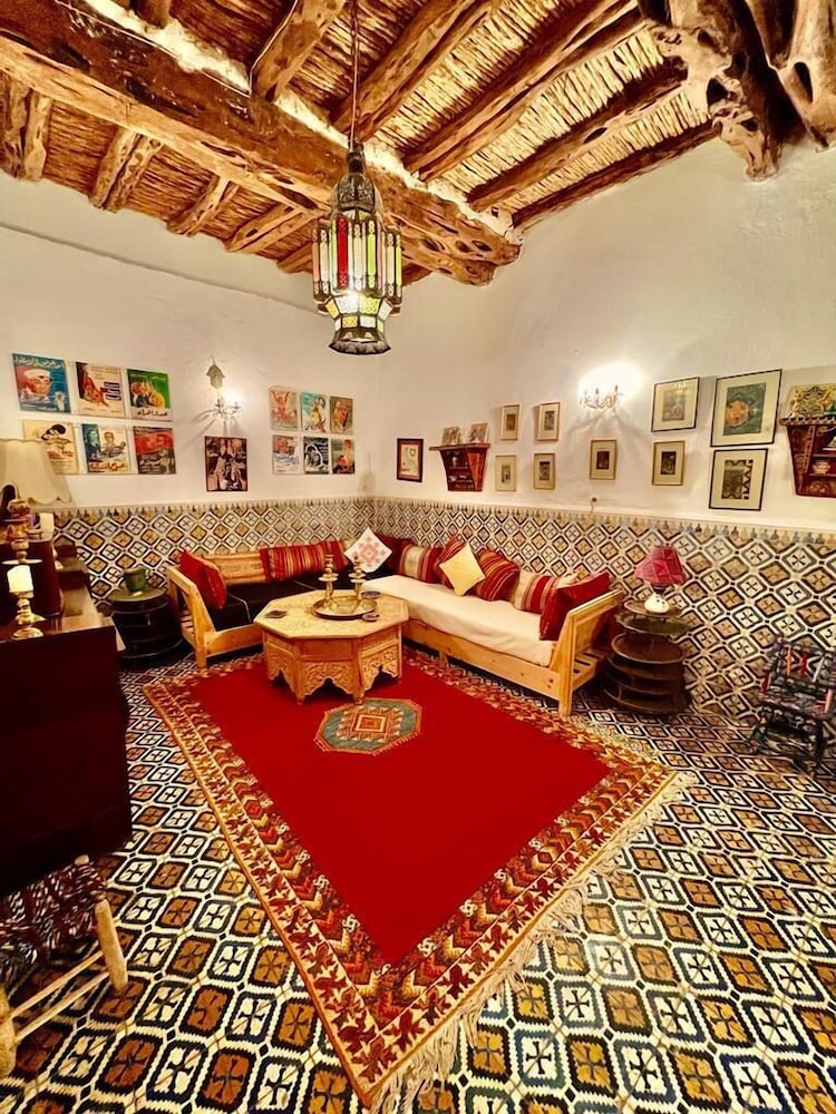 lounge