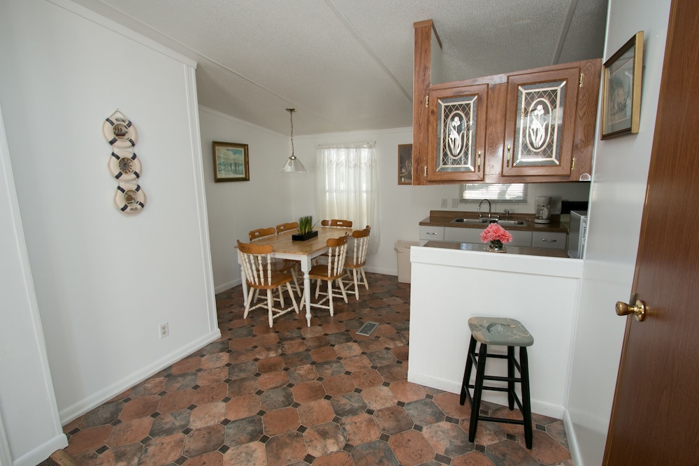 Outer Banks Motel - Village Accommodations